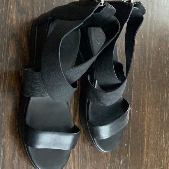 French Connection wedge sandals - Picture 4 of 5